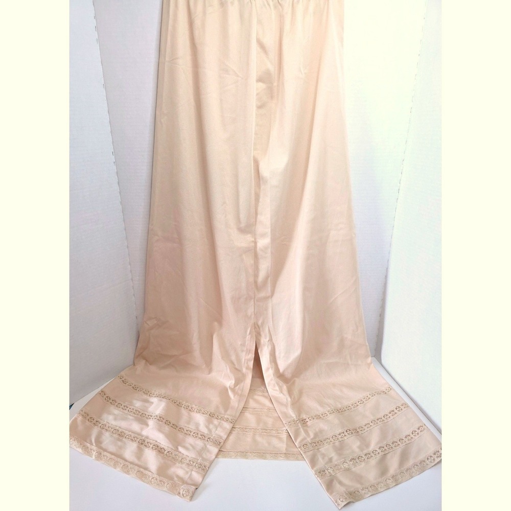 VTG Gossard Artemis Beige Maxi Half Slip Lace Trim Antron Nylon SMALL 39" LONG